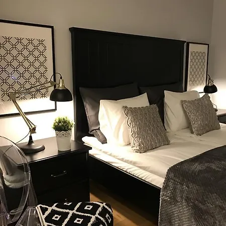 Old City Apartment *